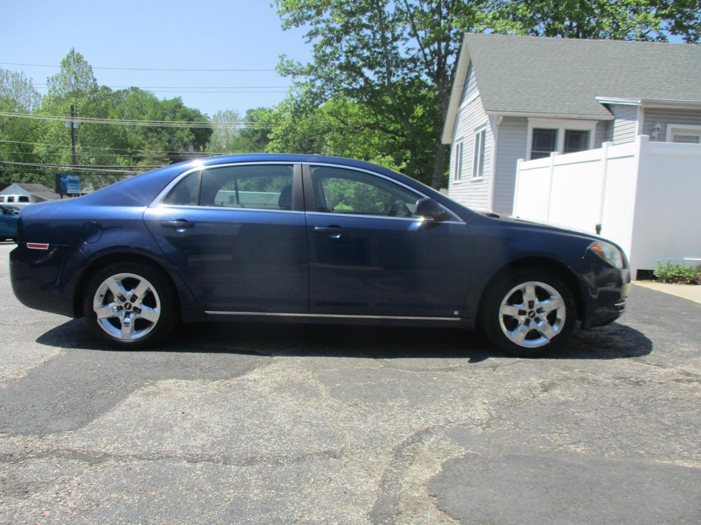 2009 BLUE Chevrolet Malibu (1G1ZH57B494) , AUTOMATIC transmission, located at 540a Delsea Drive, Sewell, NJ, 08080, (856) 589-6888, 39.752560, -75.111206 - Photo#9